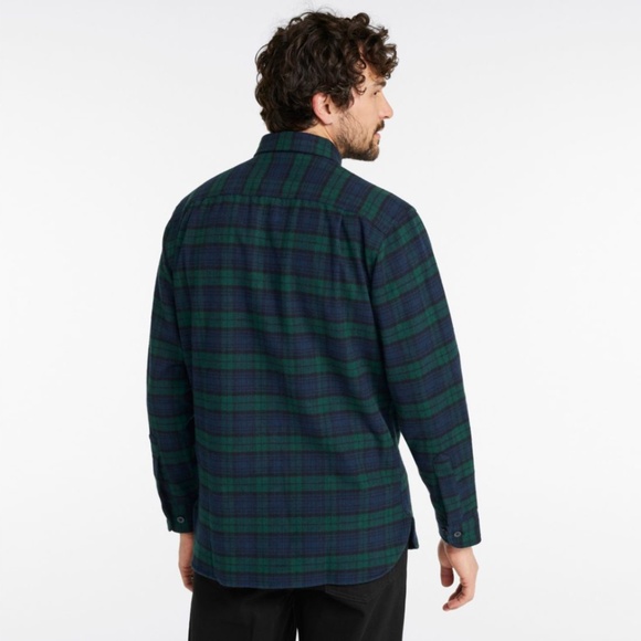 L.L. Bean Slightly Fitted Chamois Gray & Black Buffalo Plaid Flannel Shirt - Picture 6 of 6